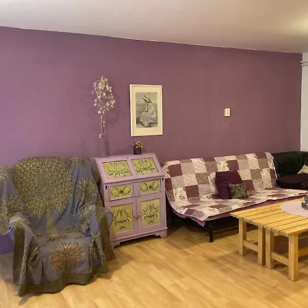 Alpaka Apartman * Kaptalantoti