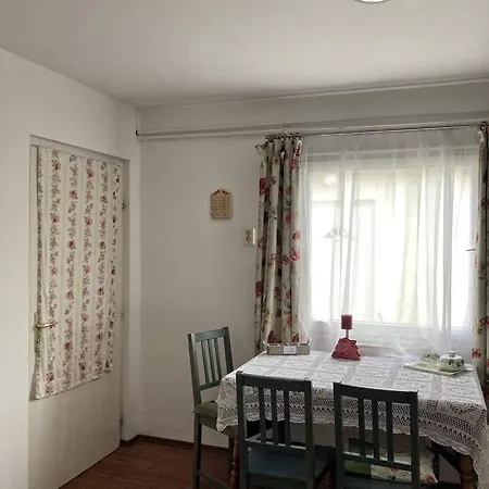 Apartment Alpaka Apartman *